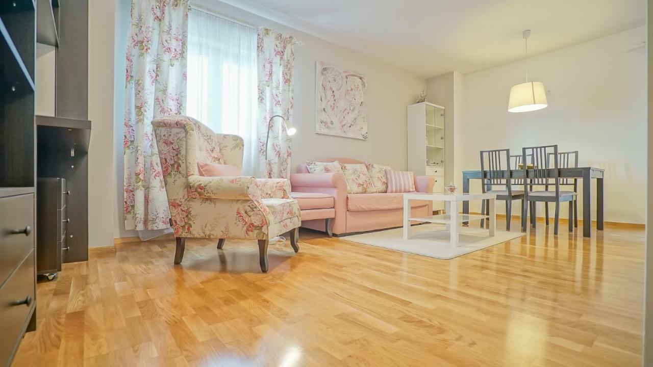 Cn2I Luxury Accommodation/Privilegio8 Braşov Extérieur photo