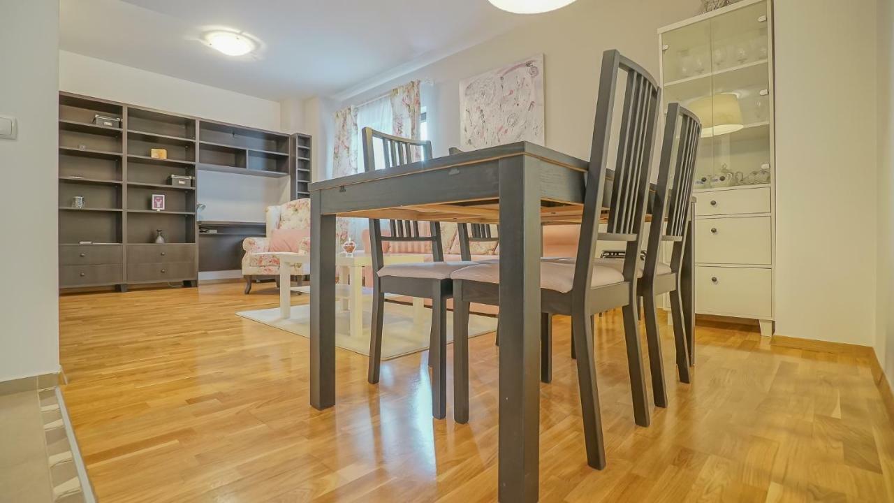 Cn2I Luxury Accommodation/Privilegio8 Braşov Extérieur photo